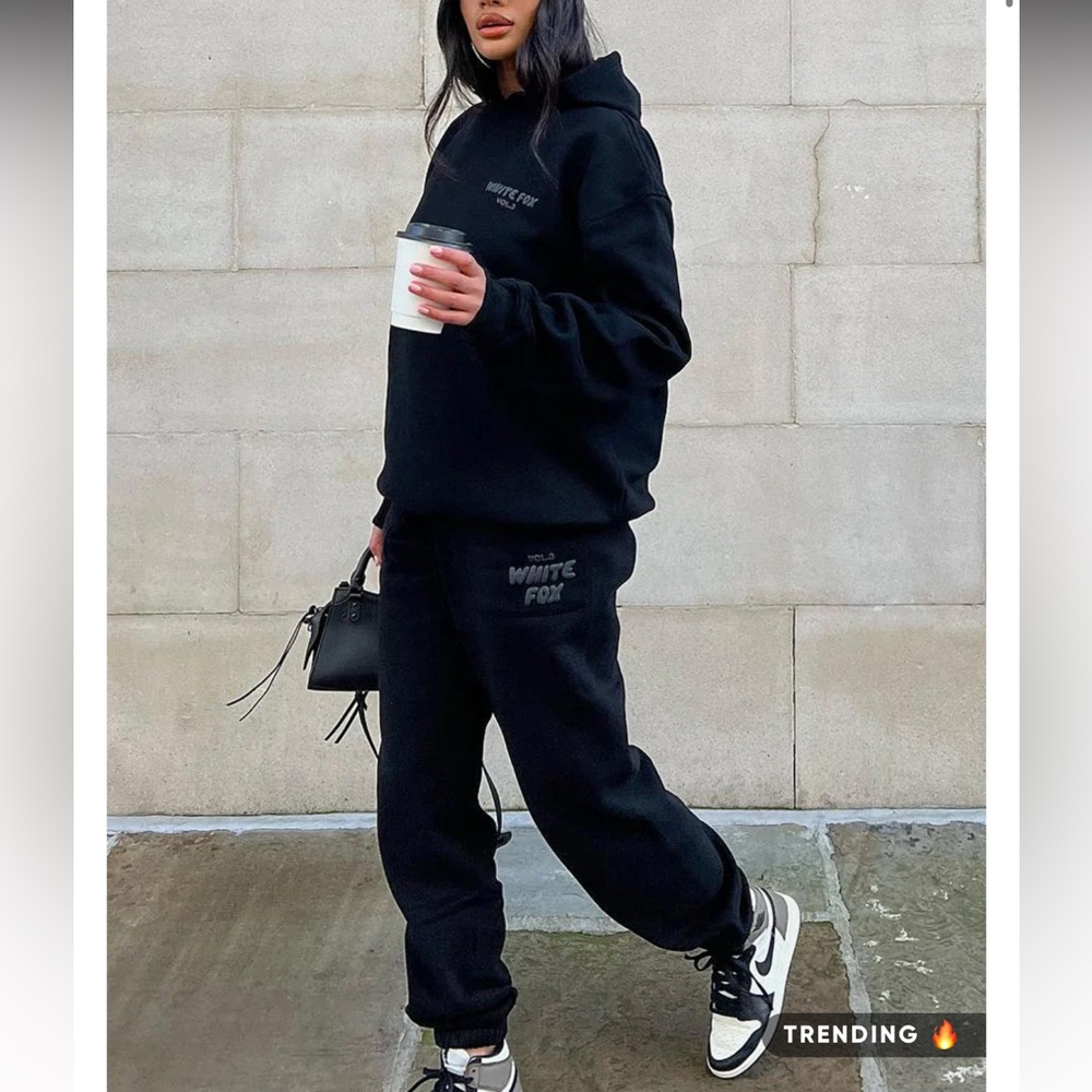 WHITE FOX - Offstage Hoodie and Sweat pant Set
